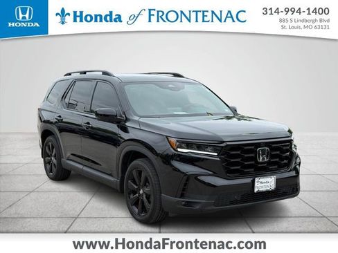 Certified 2025 Honda Pilot Black Edition image 1