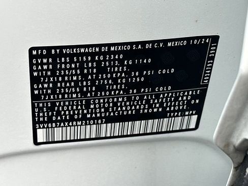 Certified 2024 Volkswagen Tiguan Wolfsburg Edition image 38