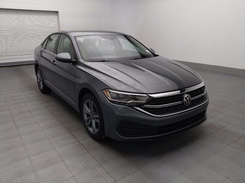Used 2024 Volkswagen Jetta SE FWD image 14