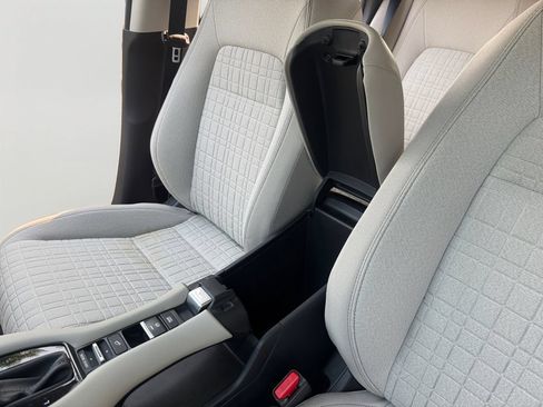 Certified 2024 Honda HR-V LX image 19