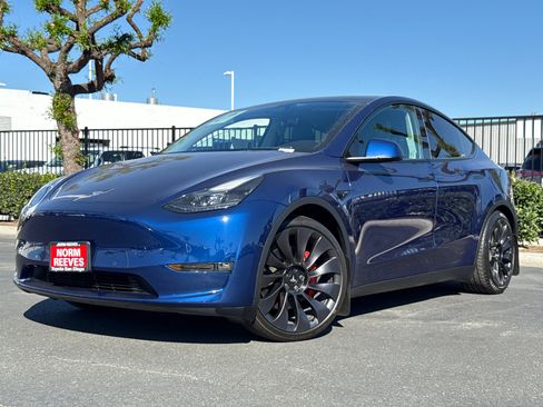 Used 2022 Tesla Model Y Performance image 2