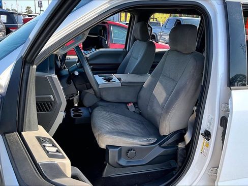 Used 2017 Ford F150 XLT AWD/4WD image 21