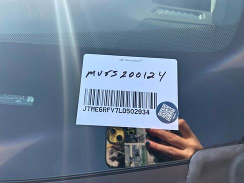 Used 2020 Toyota RAV4 XSE image 33