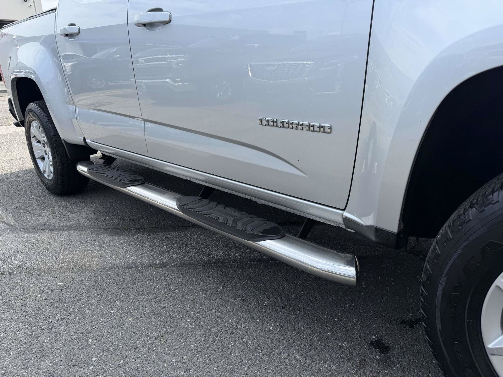 Used 2019 Chevrolet Colorado LT w/ LT Convenience Package AWD/4WD image 8