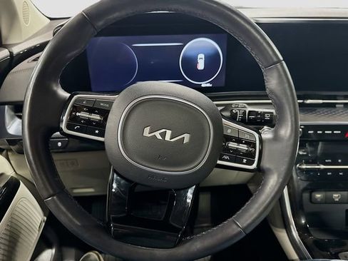 Used 2024 Kia Carnival SX Prestige image 18