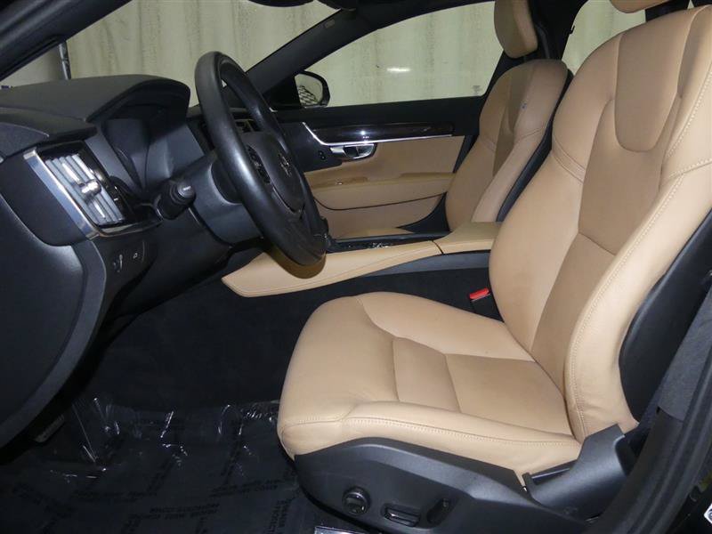 Used 2024 Volvo S60 B5 Plus w/ Climate Package AWD/4WD image 24