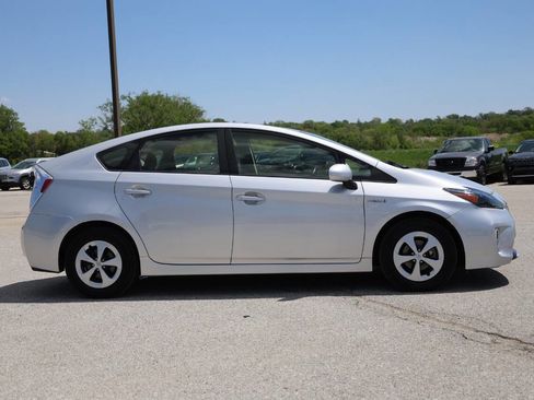 Used 2013 Toyota Prius Four FWD image 7