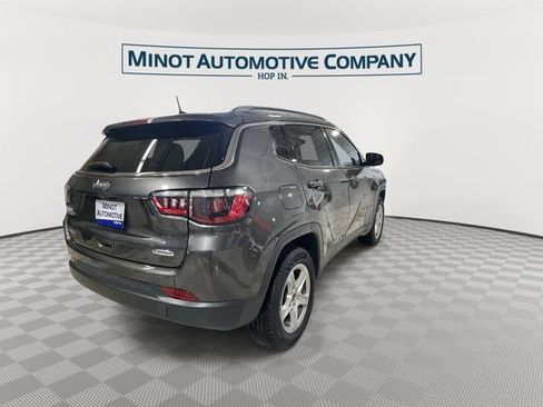 Used 2024 Jeep Compass Latitude AWD/4WD image 8