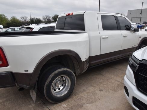 Used 2024 RAM 3500 Limited image 5