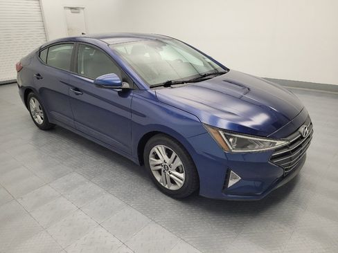 Used 2020 Hyundai Elantra SEL FWD image 11