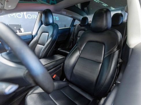 Used 2022 Tesla Model 3 Performance AWD/4WD image 10