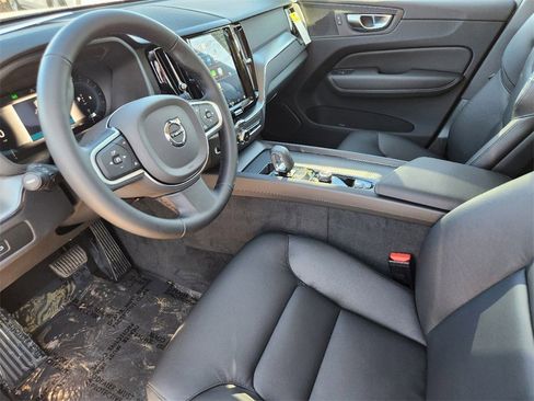 New 2025 Volvo XC60 B5 Core w/ Protection Package Premier image 7