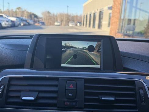 Used 2018 BMW 330i xDrive Sedan w/ Convenience Package image 25