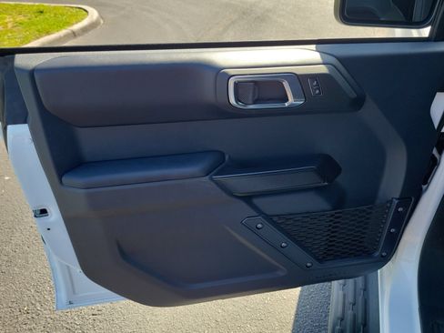 Certified 2025 Ford Bronco Outer Banks AWD/4WD image 13