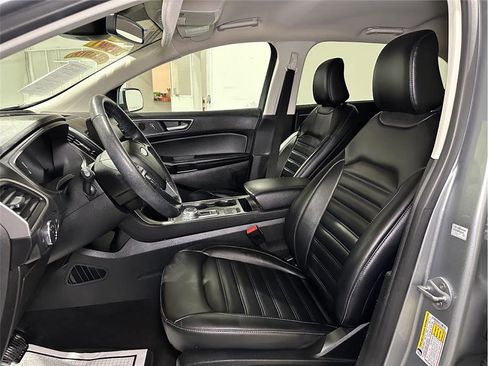 Used 2022 Ford Edge SEL image 12