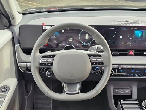 New 2025 Hyundai Ioniq 5 SEL image 14