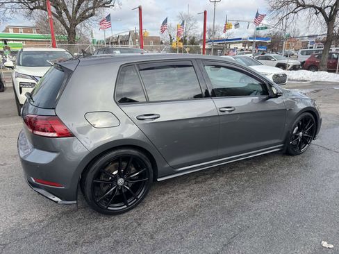 Used 2019 Volkswagen Golf R 4-Door image 9