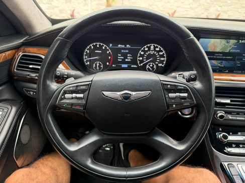 Used 2017 Genesis G90 3.3T Premium RWD image 27