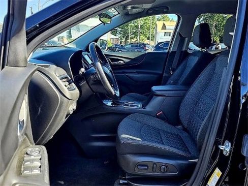 Used 2022 Chevrolet Equinox LT image 18