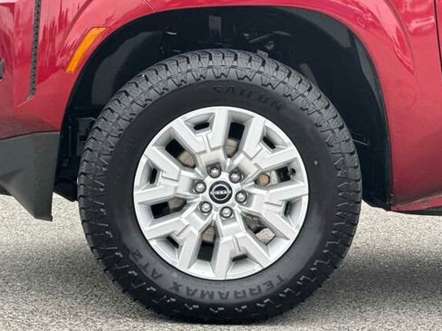 Used 2023 Nissan Frontier SV image 25