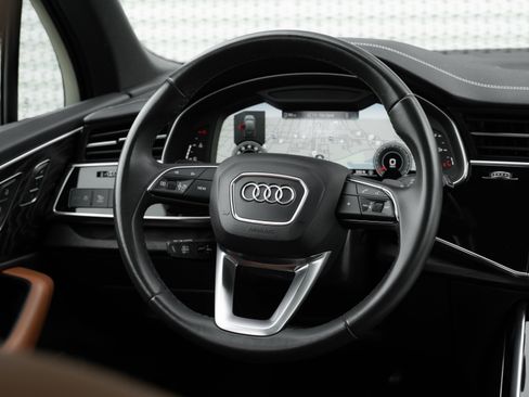 Certified 2023 Audi Q7 2.0T Premium w/ Convenience Package AWD/4WD image 9