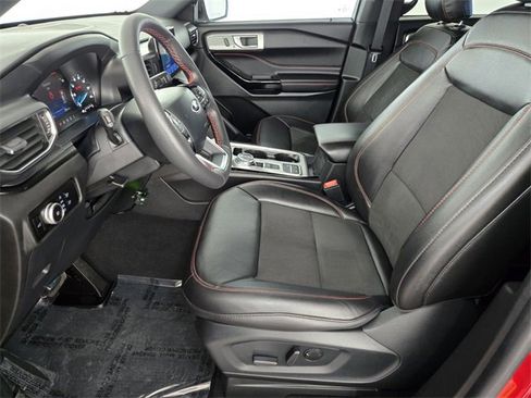 Used 2023 Ford Explorer ST-Line w/ Class IV Trailer Tow Package image 10