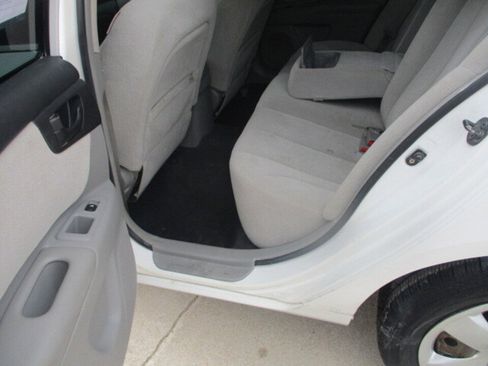 Used 2007 Kia Optima LX image 8