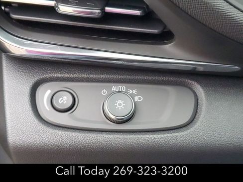 New 2025 Buick Envista Preferred w/ Advanced Safety Package image 17