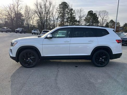 New 2026 Volkswagen Atlas SE FWD image 6
