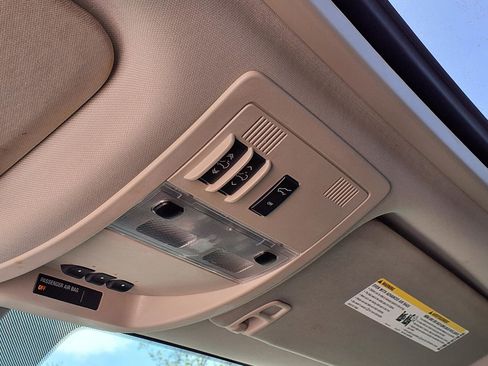 Used 2012 Chevrolet Tahoe LTZ AWD/4WD image 13