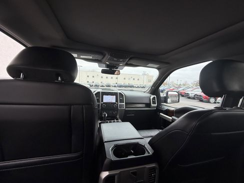 Used 2019 Ford F150 Lariat image 19