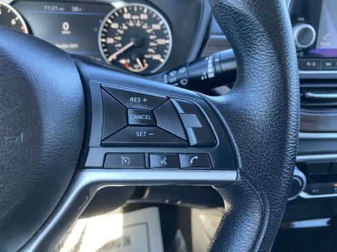 Used 2023 Nissan Altima 2.5 SV image 19