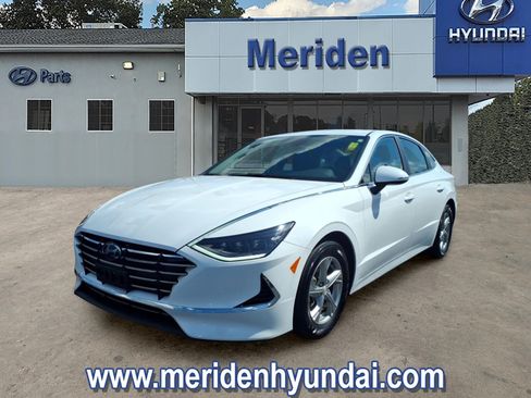 Used 2023 Hyundai Sonata SE w/ Preferred Accessory Package FWD image 1