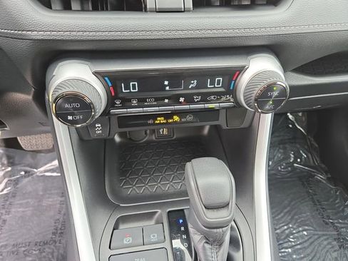 Used 2024 Toyota RAV4 LE AWD/4WD image 13