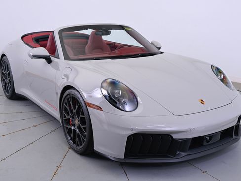 Used 2026 Porsche 911 Carrera GTS image 9
