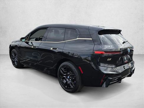 New 2026 BMW iX xDrive60 image 9