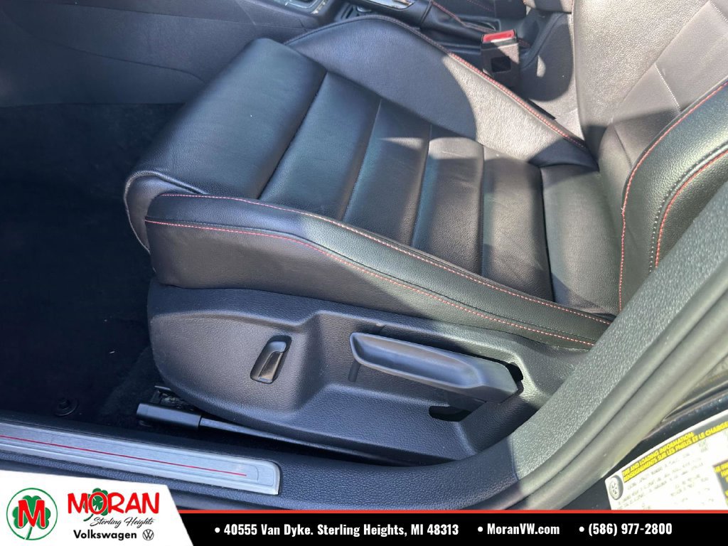 Used 2021 Volkswagen GTI SE FWD image 19