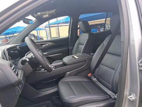 New 2026 Chevrolet Traverse LT w/ Driver Confidence Package FWD image 19