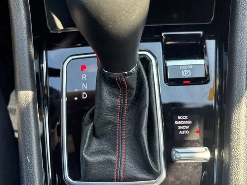 Used 2025 Jeep Compass Trailhawk AWD/4WD image 19