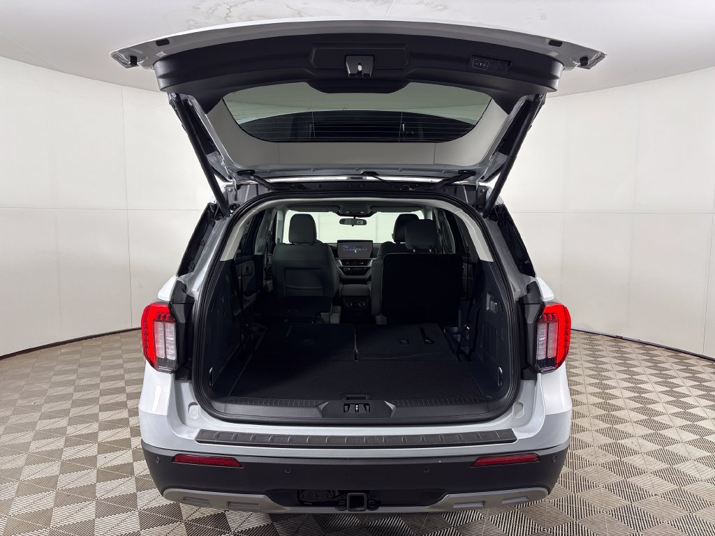 New 2026 Ford Explorer Active w/ Active Comfort Package RWD image 23