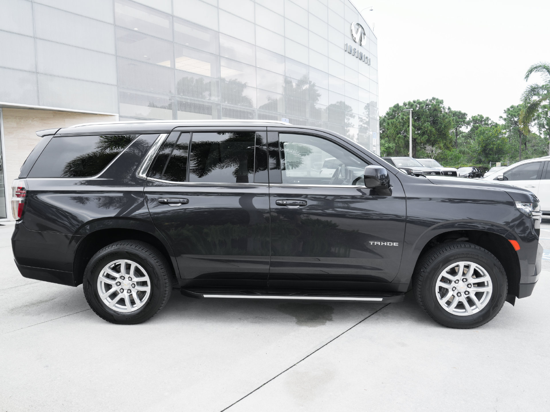 Used 2023 Chevrolet Tahoe LT AWD/4WD image 26