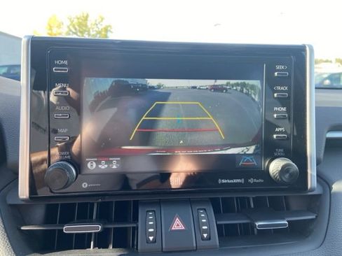 Used 2021 Toyota RAV4 Limited image 14