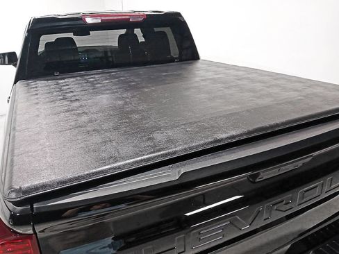 Used 2025 Chevrolet Silverado 1500 LT AWD/4WD image 7