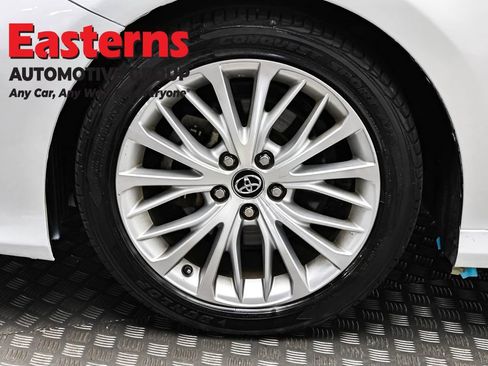 Used 2019 Toyota Camry XLE w/ Carpet Mat Package FWD image 33
