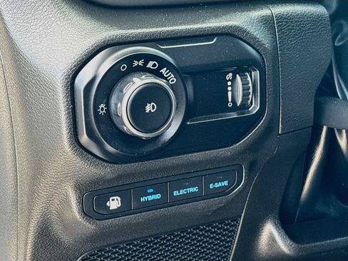 Used 2023 Jeep Wrangler Unlimited w/ 8.4" Radio Group AWD/4WD image 11