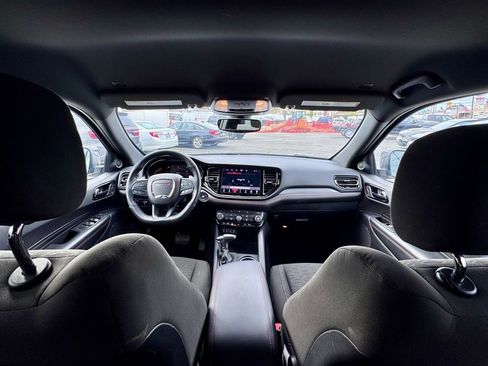 Certified 2025 Dodge Durango GT image 24