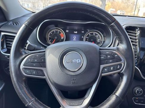 Used 2021 Jeep Cherokee Limited w/ Mopar Interior Package AWD/4WD image 25