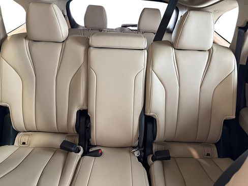New 2026 Acura MDX SH-AWD image 27