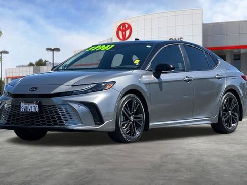 Used 2026 Toyota Camry XSE w/ Premium Plus Package FWD image 9