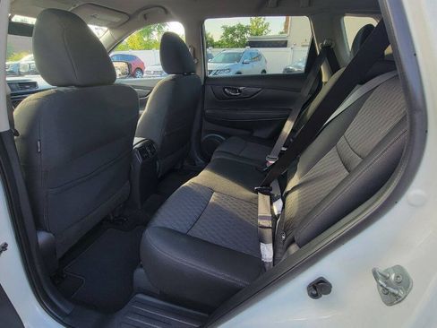Used 2018 Nissan Rogue SV w/ Premium Package AWD/4WD image 24